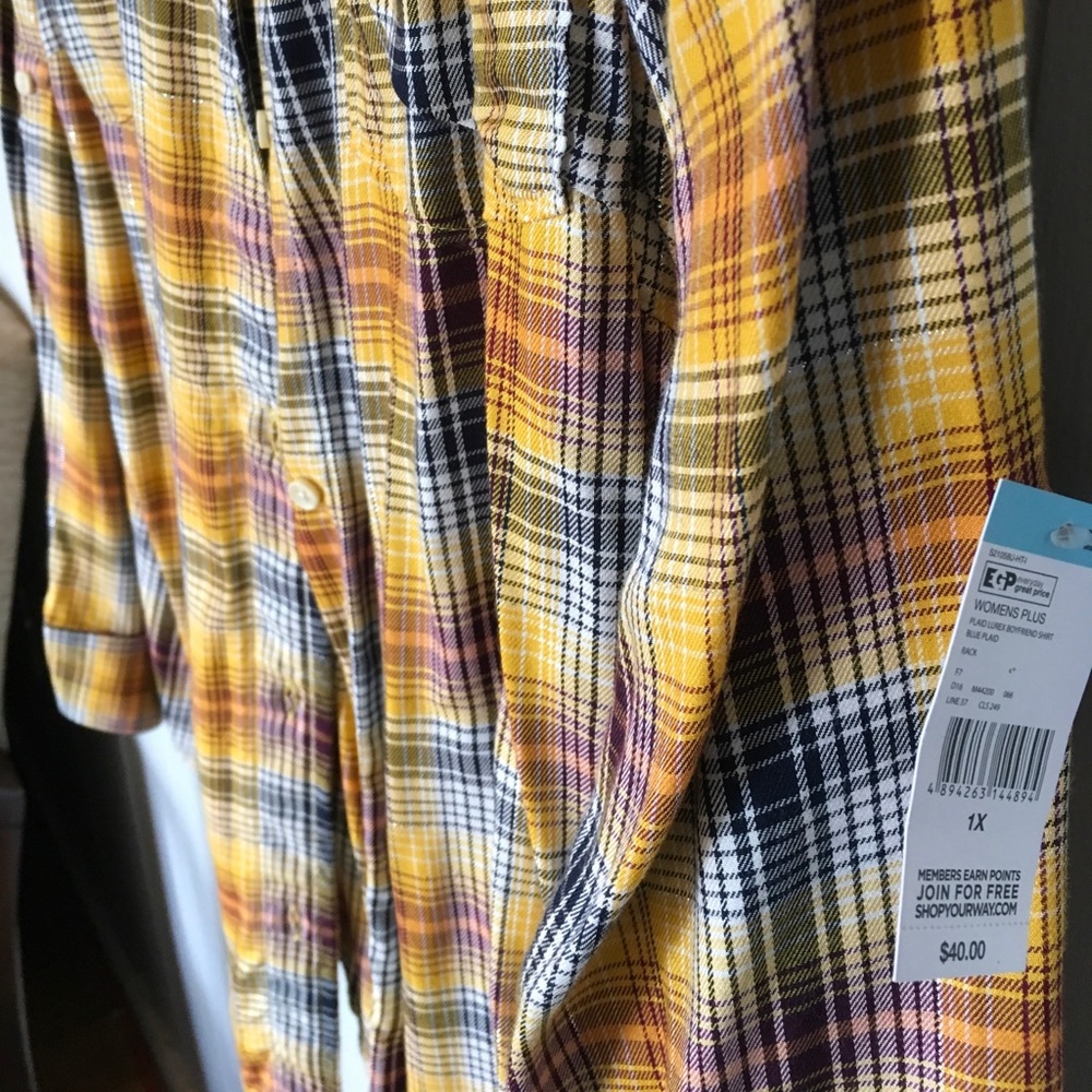 Women’s button up